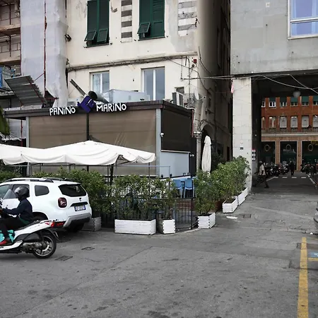 Nik Πανσιόν Γένοβα